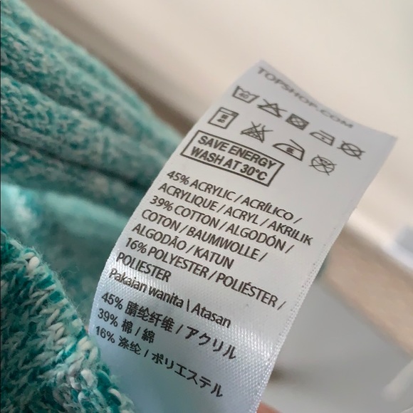 Topshop V-neck Sweater - Picture 9 of 9